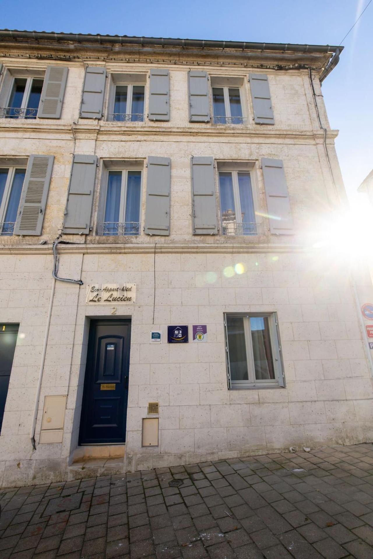 Le Lucien Eco-Appart'Hotel - Angouleme - Centre - Wifi - Parking Prive - Classe 4 Etoiles Exterior foto