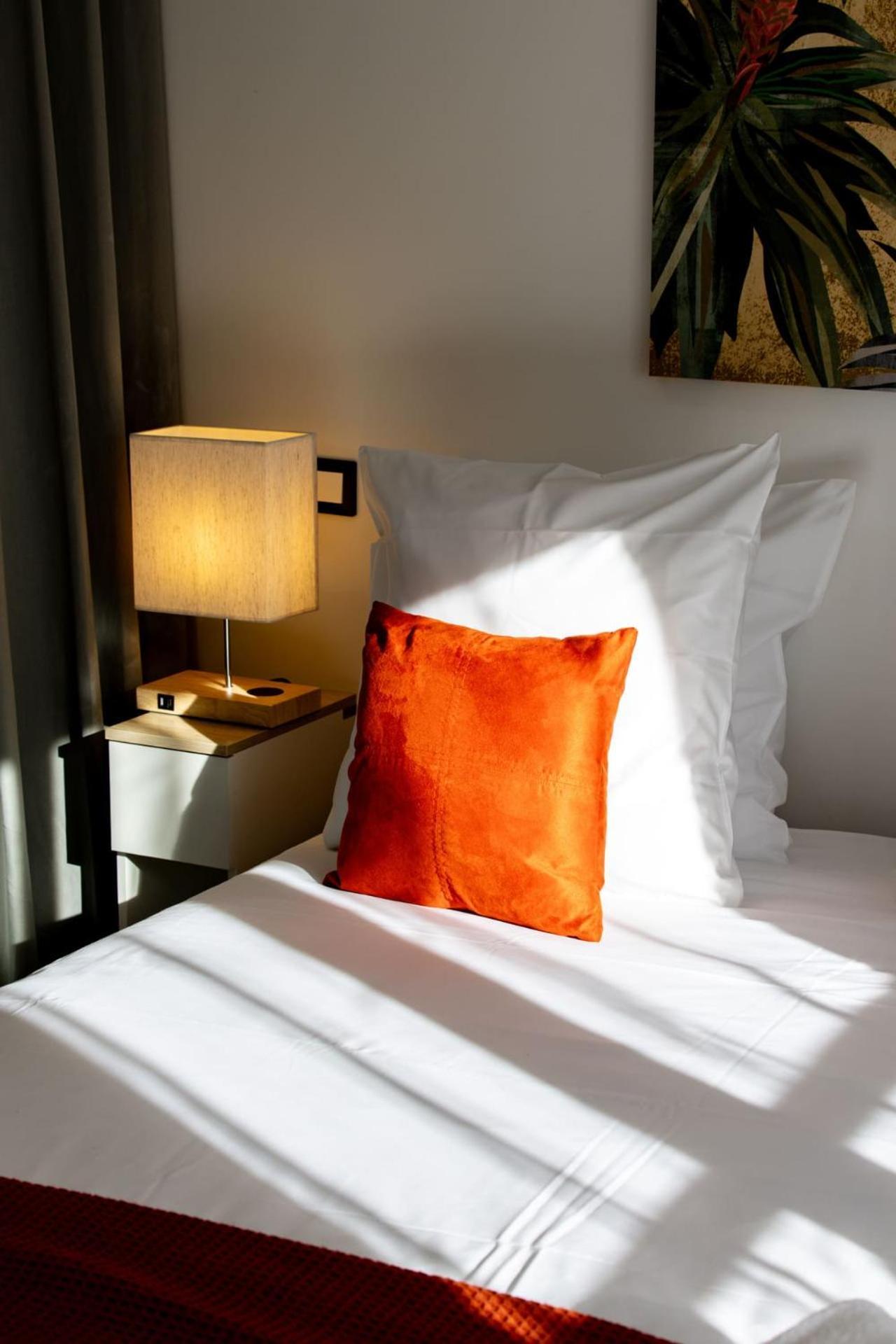 Le Lucien Eco-Appart'Hotel - Angouleme - Centre - Wifi - Parking Prive - Classe 4 Etoiles Exterior foto