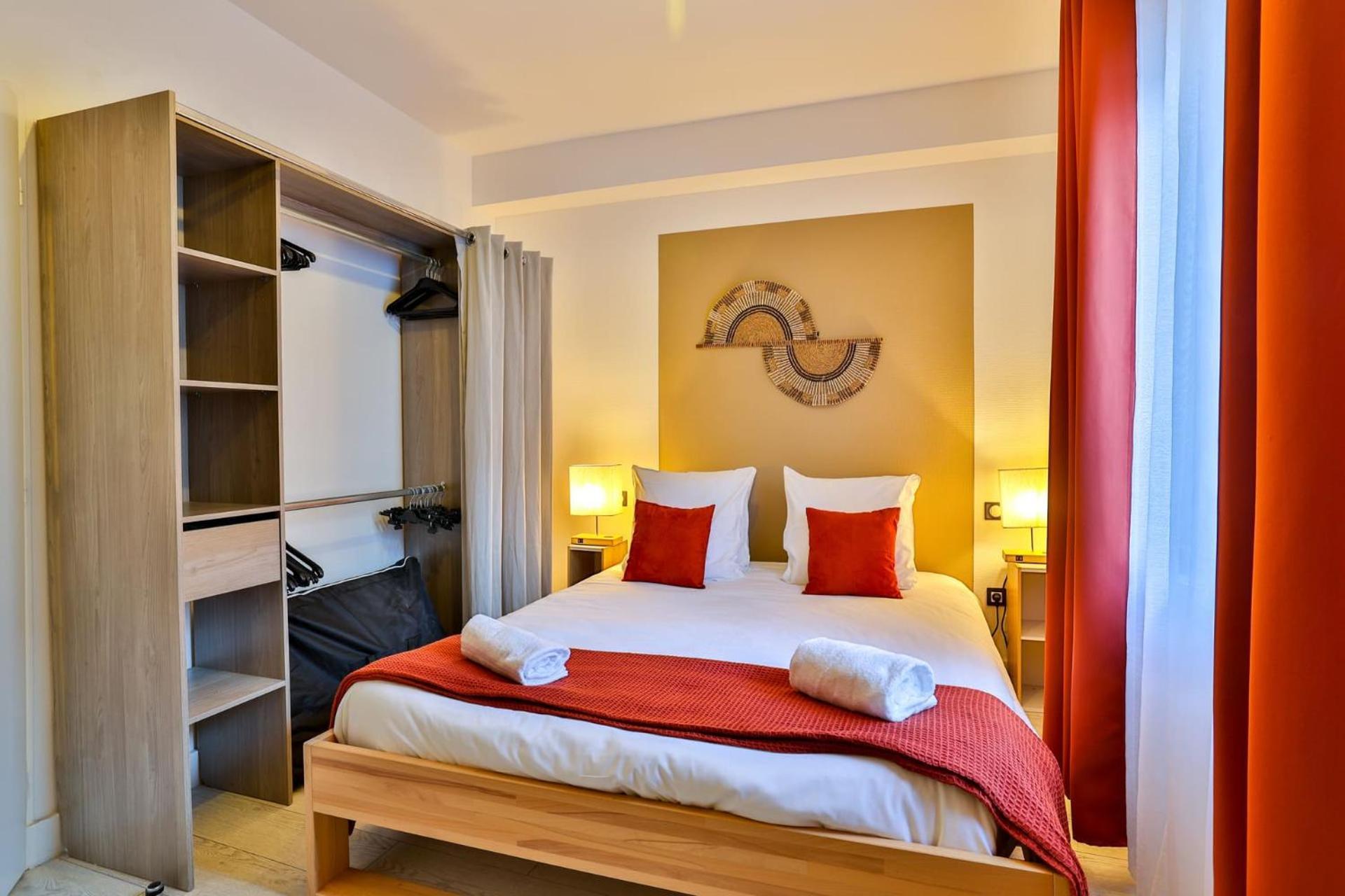 Le Lucien Eco-Appart'Hotel - Angouleme - Centre - Wifi - Parking Prive - Classe 4 Etoiles Exterior foto